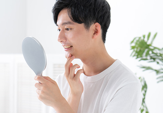 前歯の色や形をきれいに整えたい
